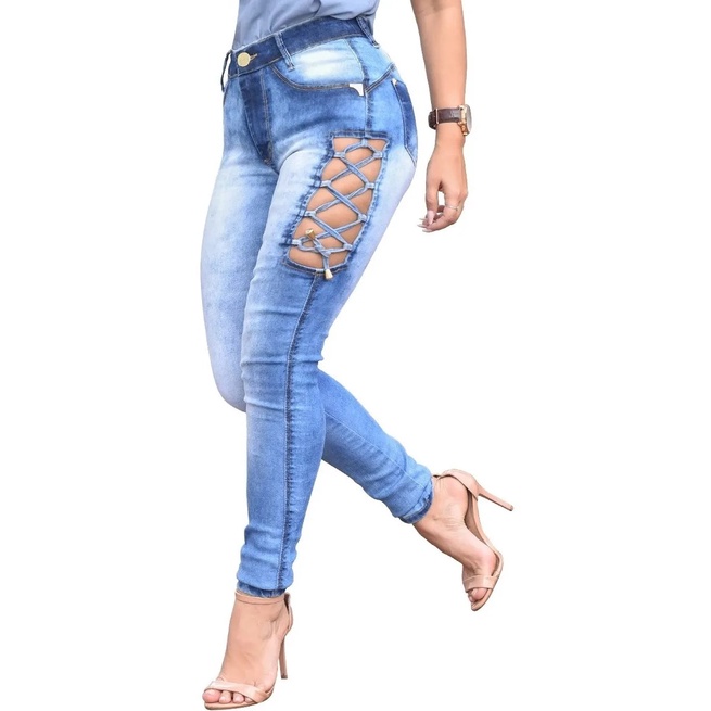 Calça Jeans Feminina Abertura Lateral Modeladora Cós Alto Cor Clara  Detalhes Cordinha Aperta Barriga