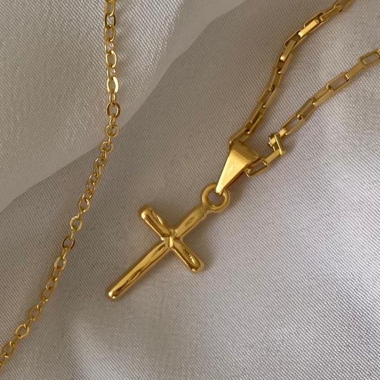 Mini Cruz dourada simples. | Shopee Brasil