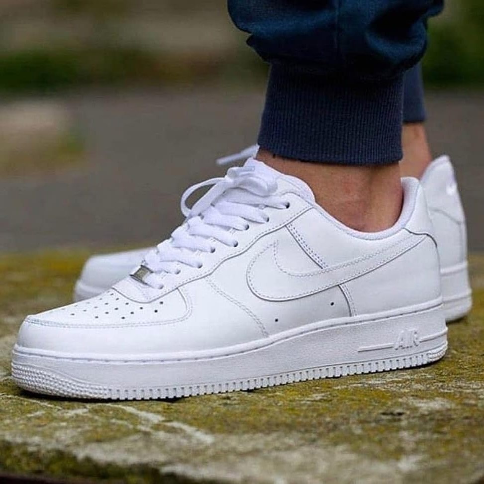 Tênis Nike Air Force Tradicional Feminino Masculino Branco