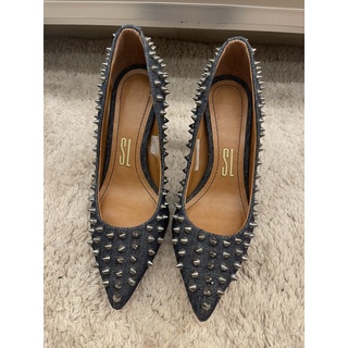 Scarpin santa lolla spikes sales preto