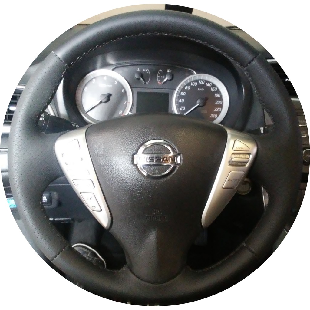 capa de volante costurada sentra / versa /march