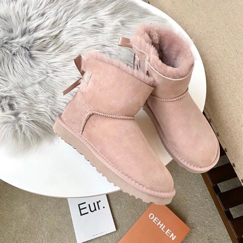 Bota 2024 ugg neve