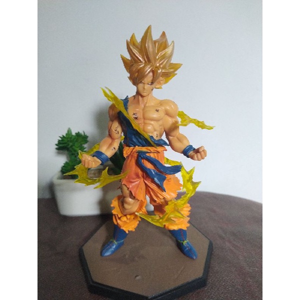 Dragon Ball Super Saiyan Goku Articulado 9cm - Dragon Ball Flash