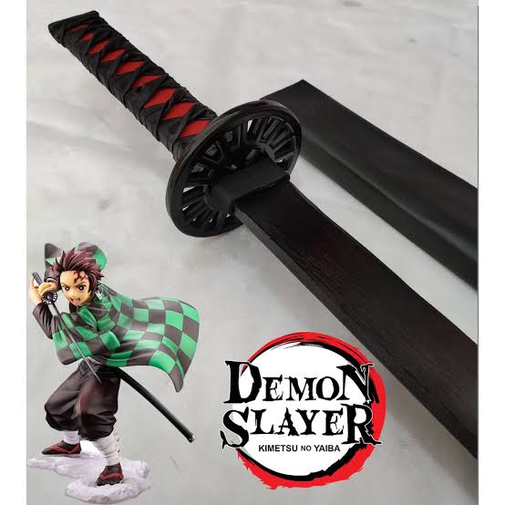 Katana Espada Negra Madeira Demon Slayer Tanjirõ Kamado 1:1 Tamanho Real