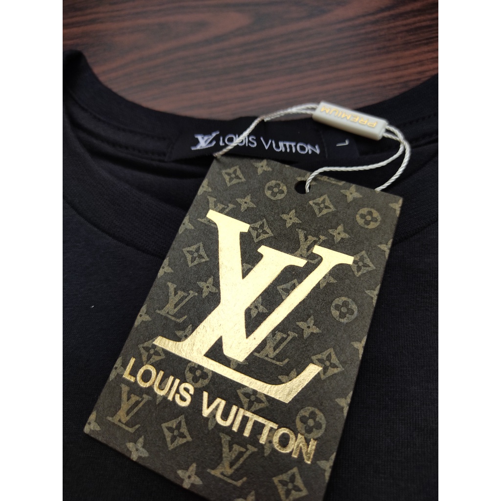 Camiseta Louis Vuitton Masculina Básica Bordada Preto em Promoção na  Americanas