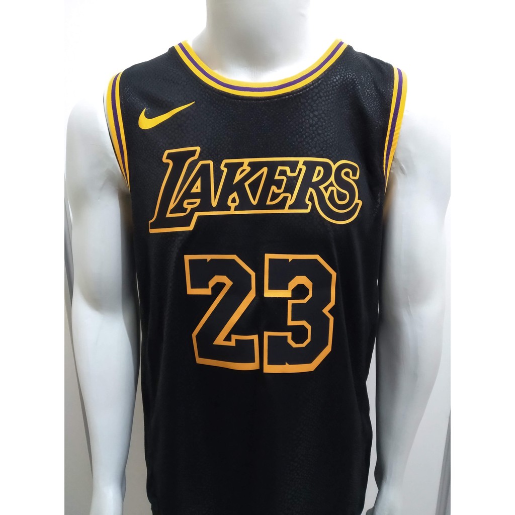 Camiseta oficial best sale lebron james