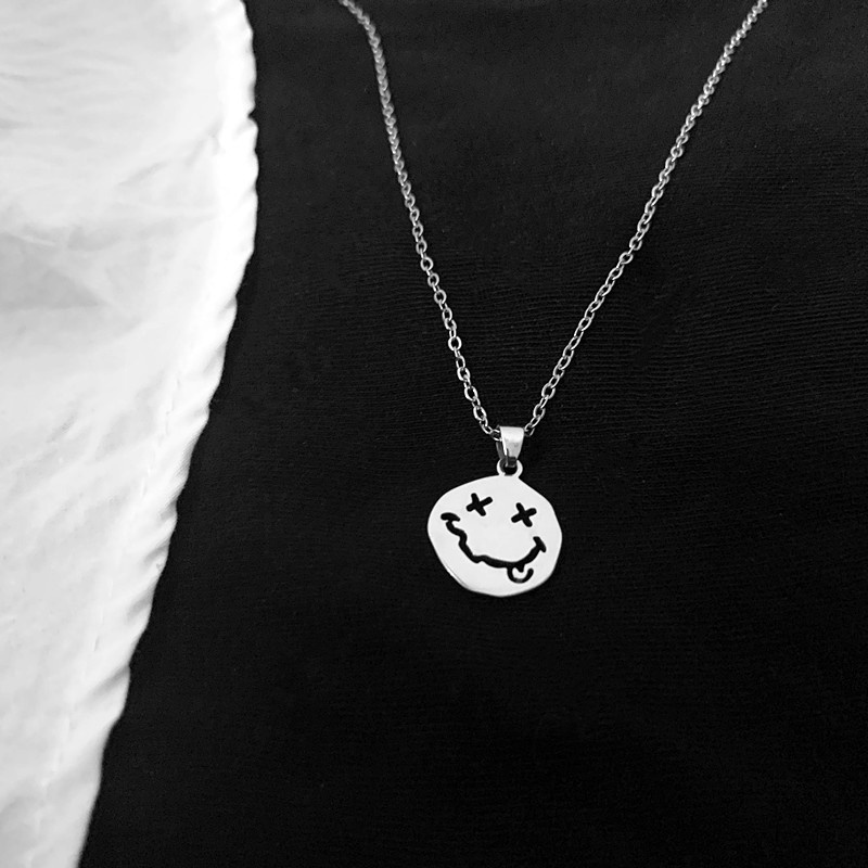 Kpop Smiley Face Necklaces Goth Hip Hop Corrente De Aço Inoxidável Pingente Colar Para Mulheres Homens Gargantilha Gótico Streetwear