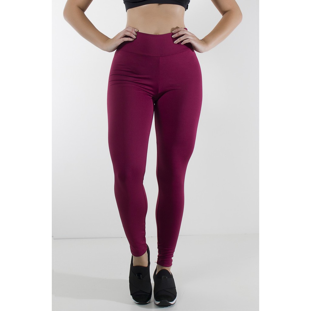 Calça Legging lisa cor vinho você encontra aqui na EWA Store