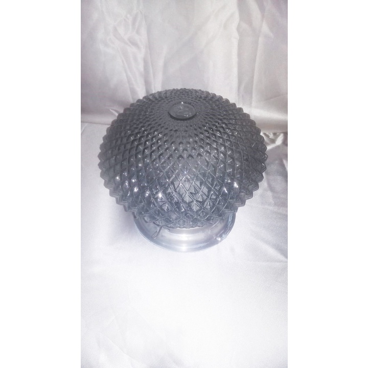 Luminária de teto usada em excelentes condições. (Modelo antigo