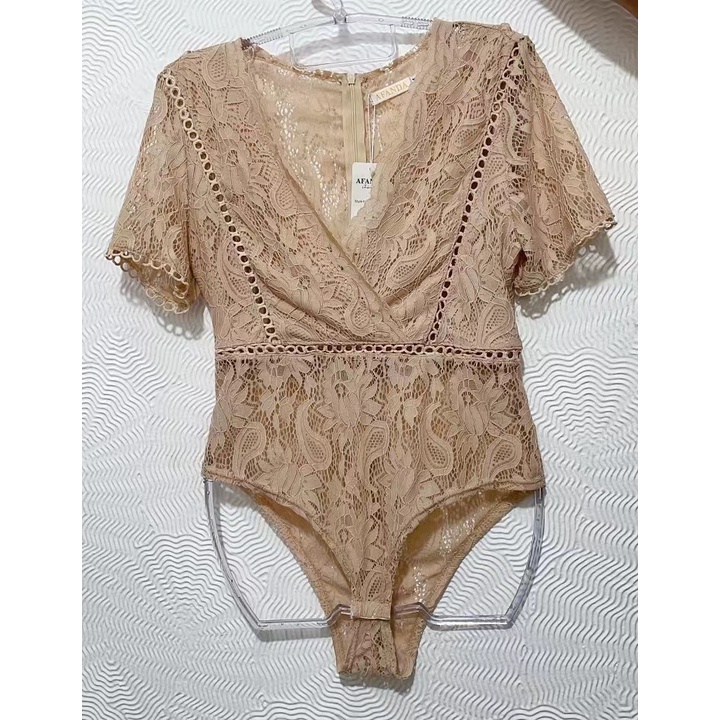 Body de Renda e Tule Feminino Manga curta Decote V Casual Elegante ...