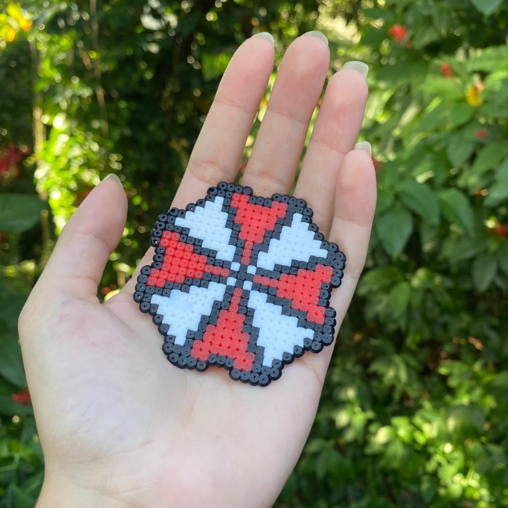 Chaveiros ou Ímãs Resident Evil Pixel Art Perler Beads | Shopee Brasil