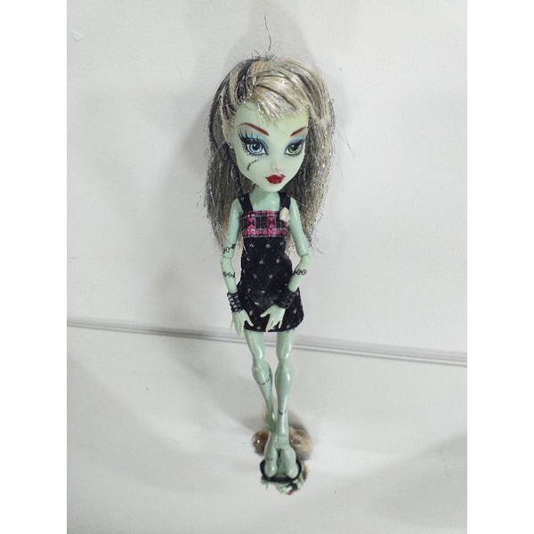 Boneca Monster High Frankie Stein c/ Acessórios - Mattel