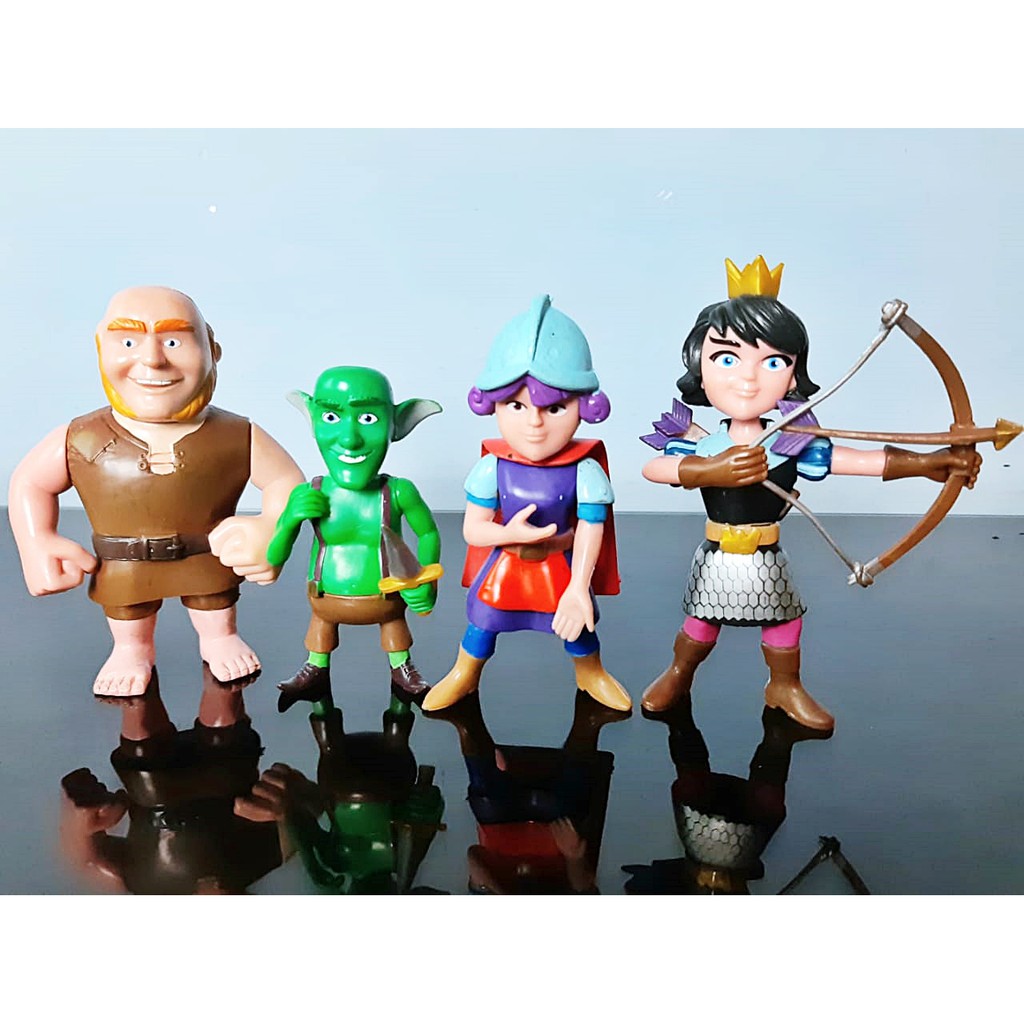 Lote com 4 Bonecos Clash Royale Gigante Princesa Goblin e Mosqueteira  Bootleg | Shopee Brasil