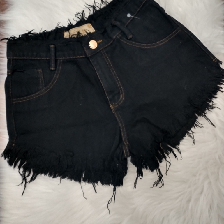 Short jeans best sale preto feminino desfiado