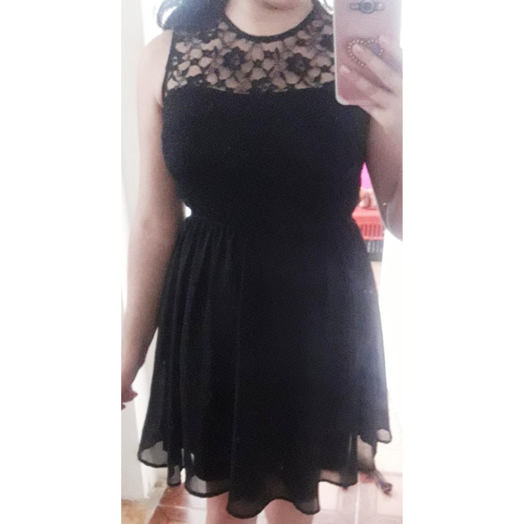 Vestido de hot sale renda preto rodado