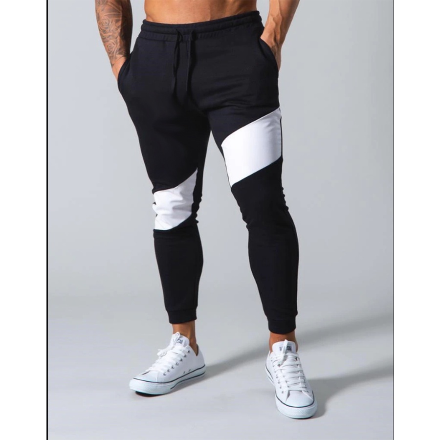 Calça no meio da canela sale masculina