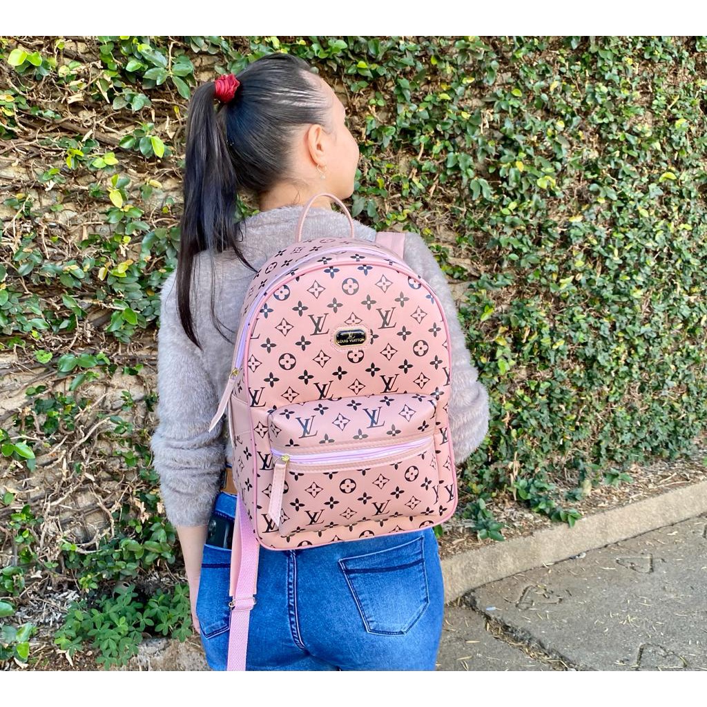 Mochila Bolsa Louis Vuitton Lv Em Couro Refor ada Feminina Rosa