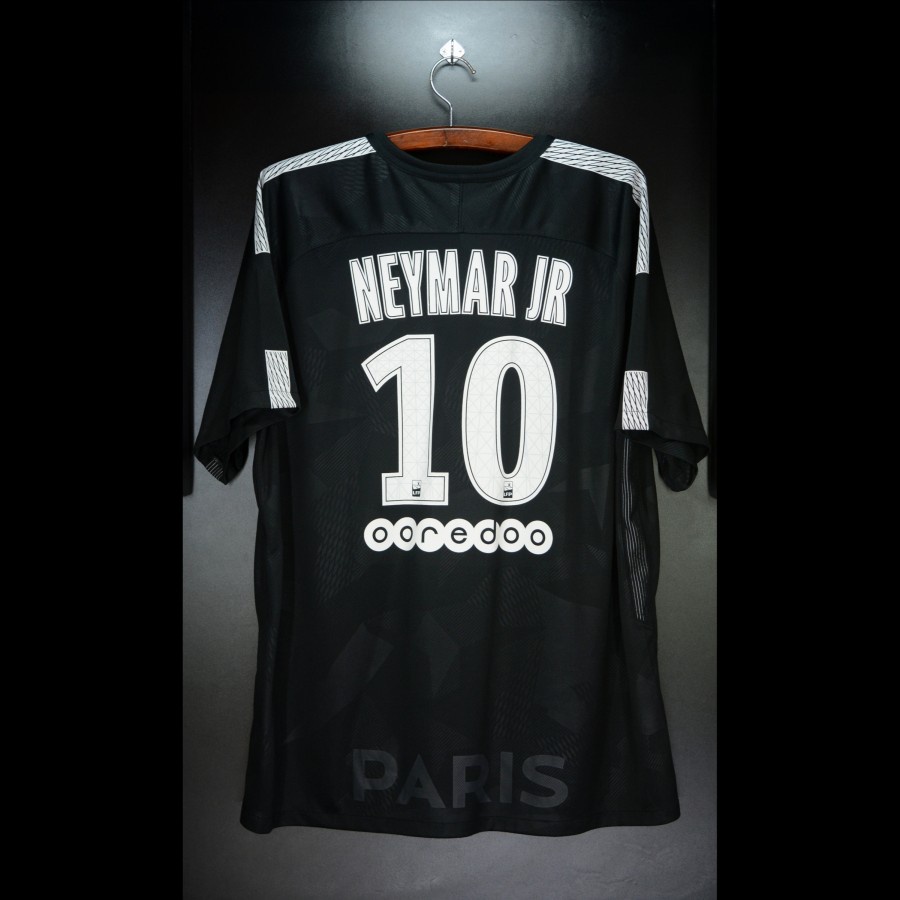 neymarjr ⚽️ #sportsmenwithstyle . . . #neymar #neymarjr #psg #brasil  #parissaintgermain #football #str…