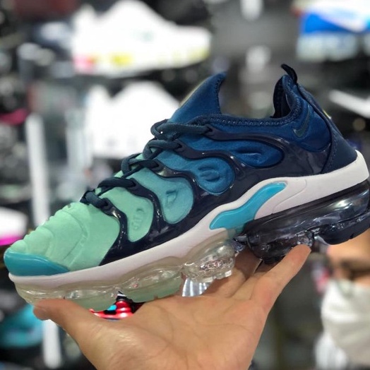 Vapormax plus hot sale camaleão