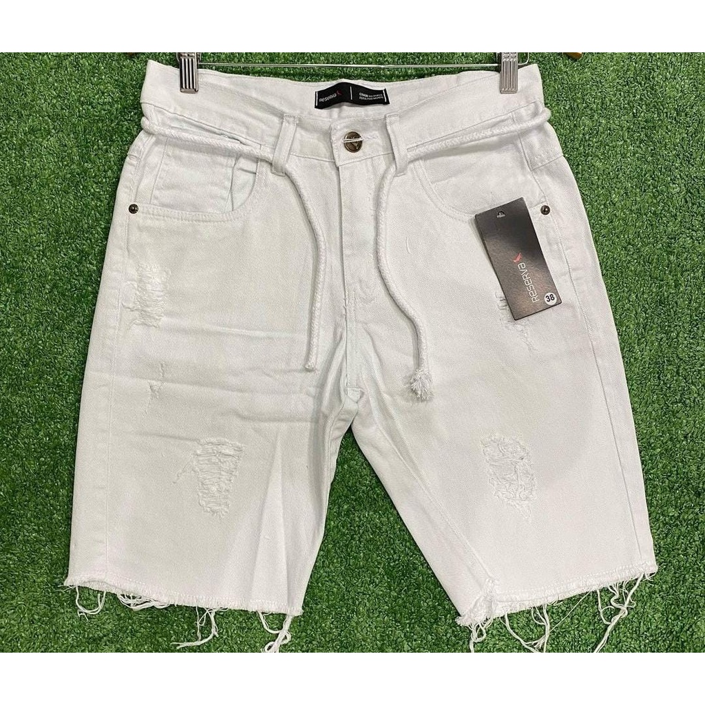 Short store rasgado branco