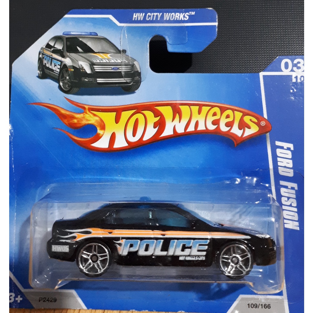 Ford Fusion da Policia - Linda miniatura Hot Wheels para colecionador.