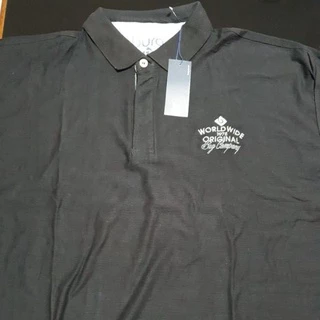 Camiseta Polo Adulto Masculino Plus Size Modelo tradicional e manga curta Cor preta com discreto detalhe na frente Marca Burg Company Tamanho Big GG Composição: 100% Algodão