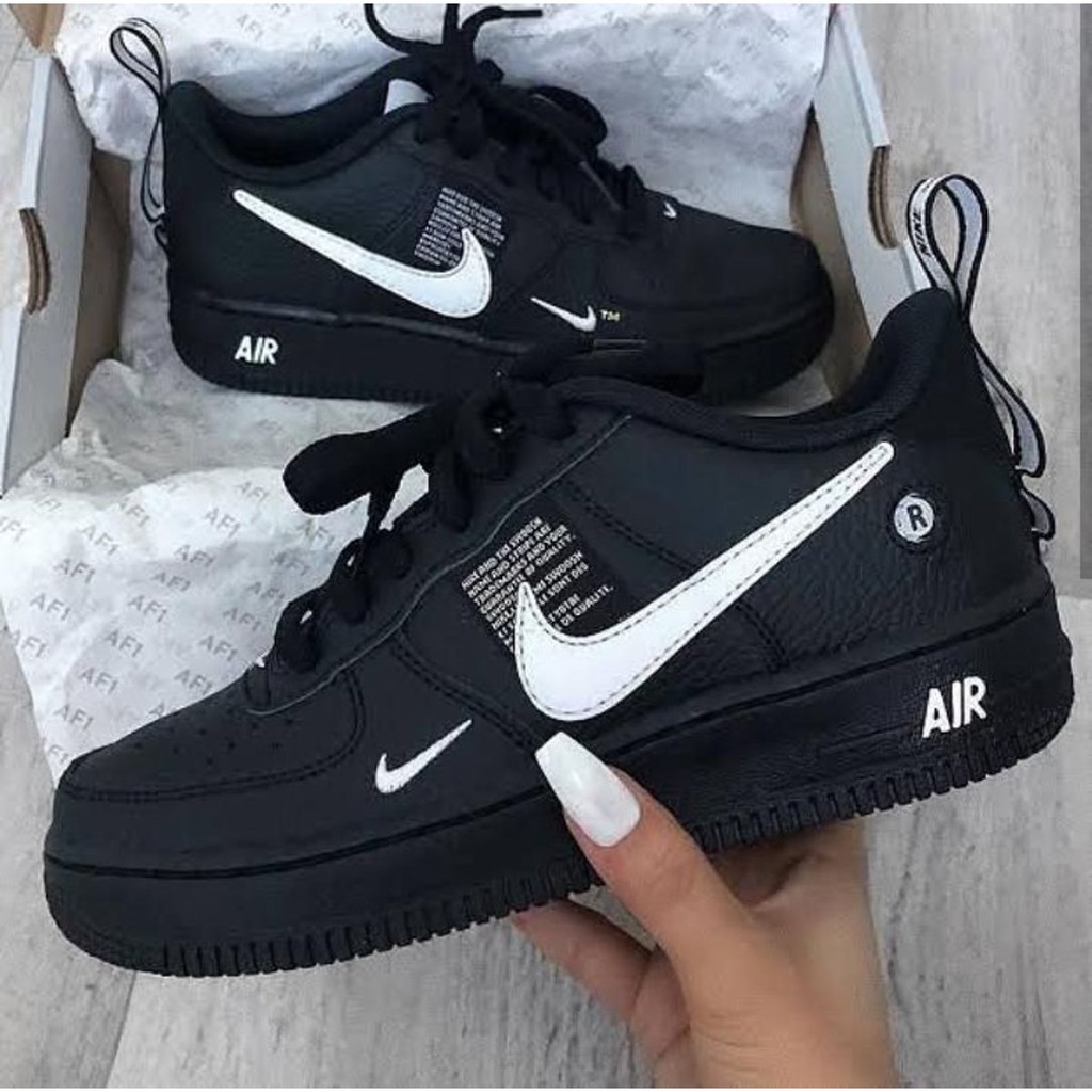 Tenis nike sale preto barato