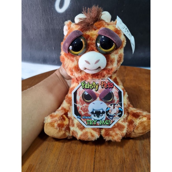 Feisty pets hot sale giraffe