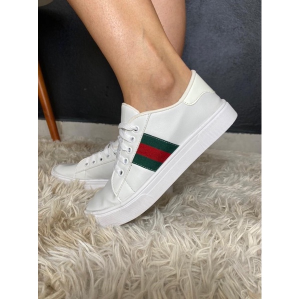 Tenis branco gucci store feminino