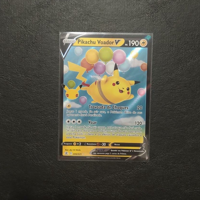 Carta Pokémon Rara Pikachu Voador V, Brinquedo Pokemon Usado 69509525