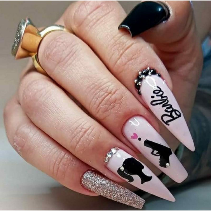 unhas em gel versao mandrake preta