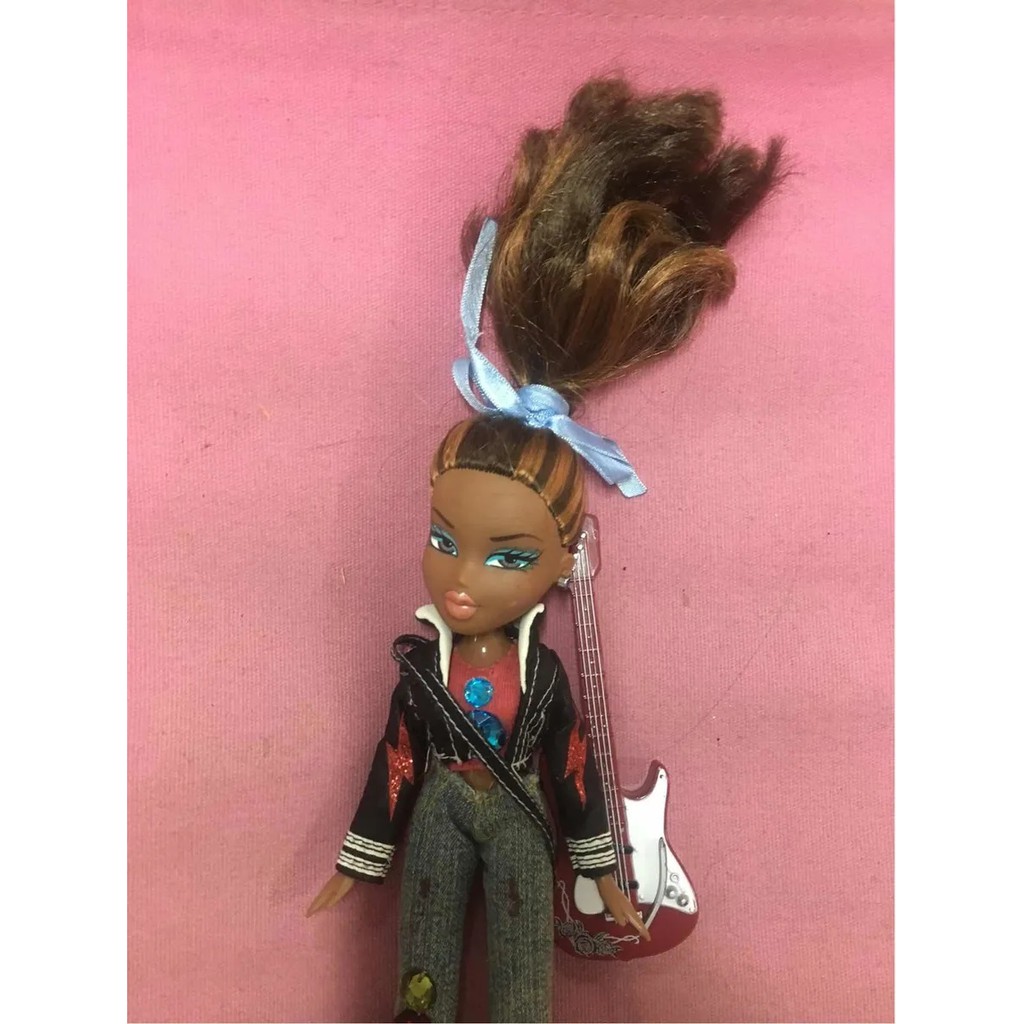 Bratz negra best sale