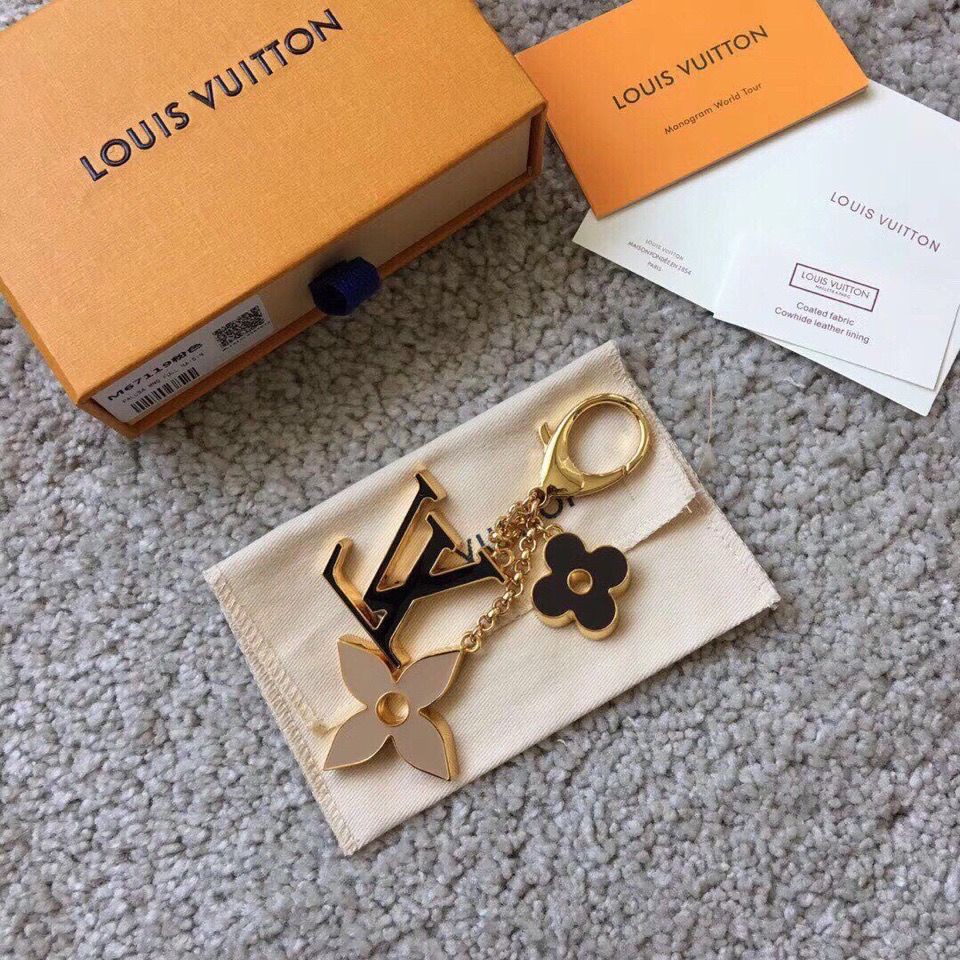 Chaveiro e Charm Louis Vuitton Original Dourado Pingente Flor Feminino