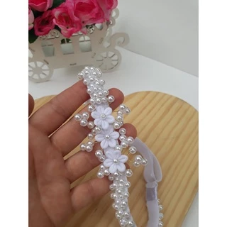Tiara de luxo perolas branca para batizado bebê