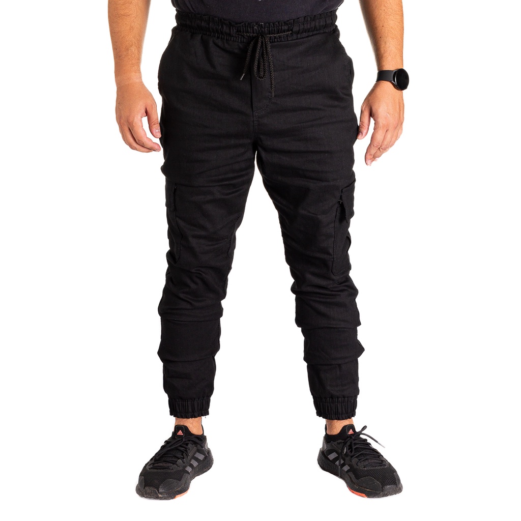 Calça Jogger Preta Bolso Cargo punho no Tornozelo