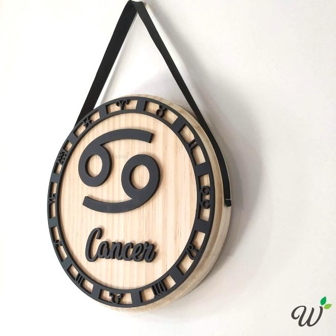 Placa Redonda de Porta em Madeira Pinus - Signo Cancer / Plaquinha ...