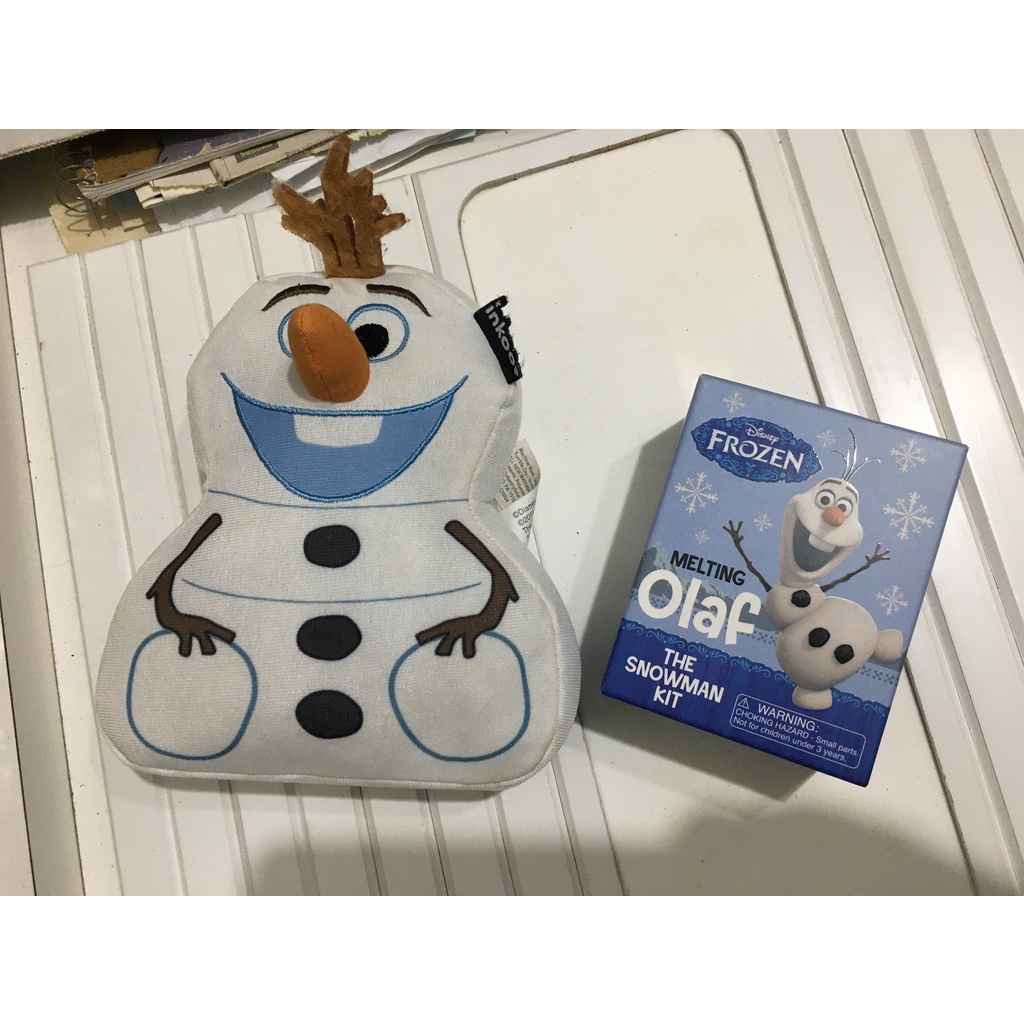 boneco de gelo Olaf do desenho Frozen com boneco fofo e massinha para ...