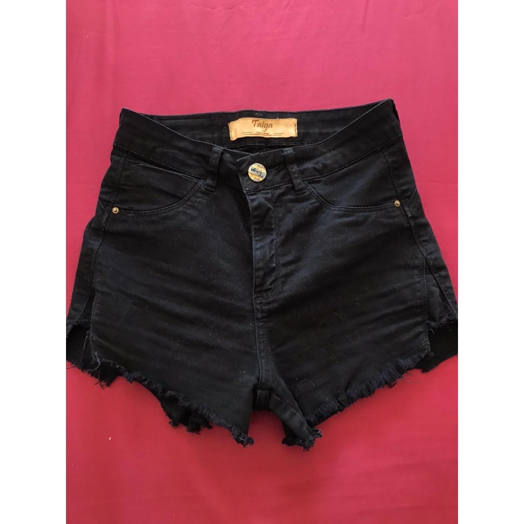 Shorts preto best sale cintura alta jeans