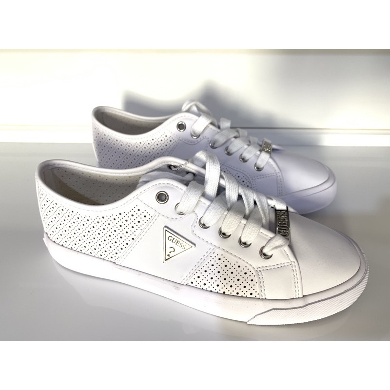 Tenis da sale guess feminino