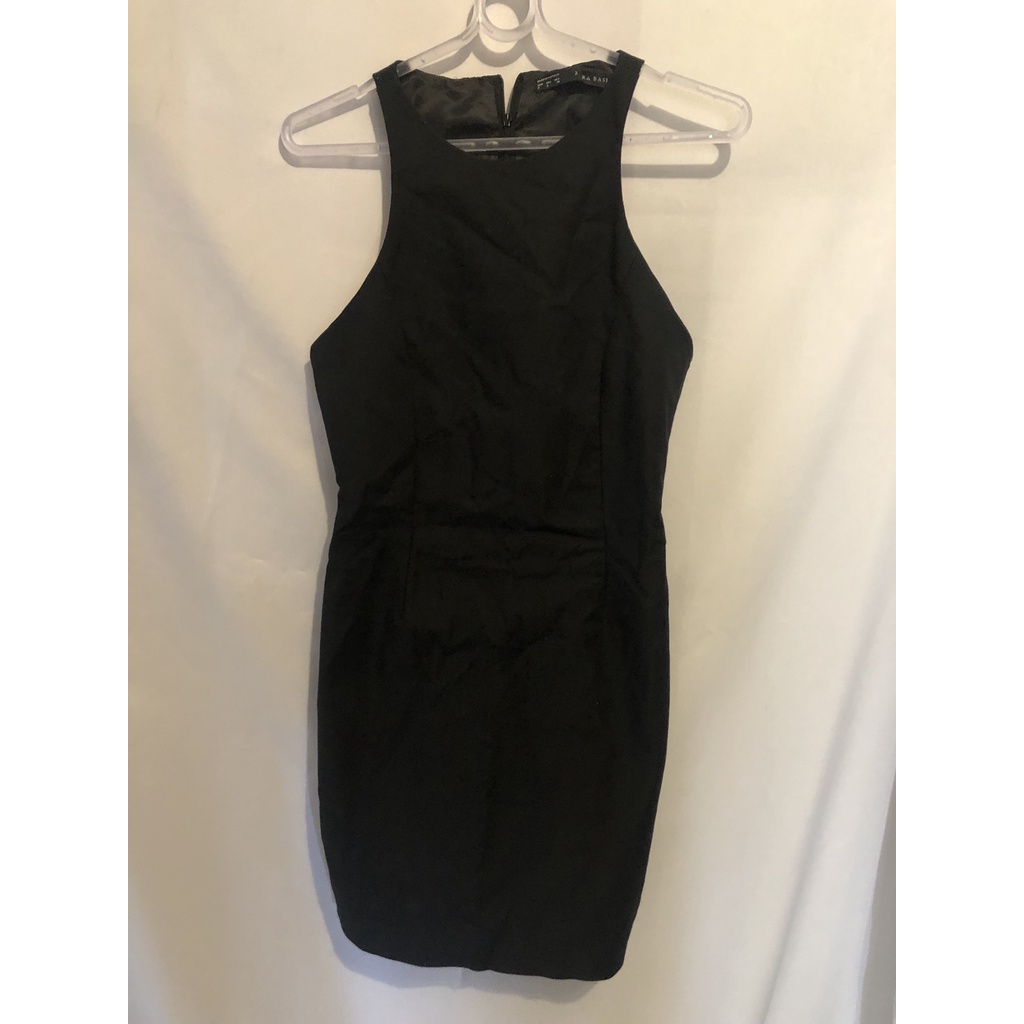 Vestido curto de babados Zara feminino preto. Tamanho: S - Novo