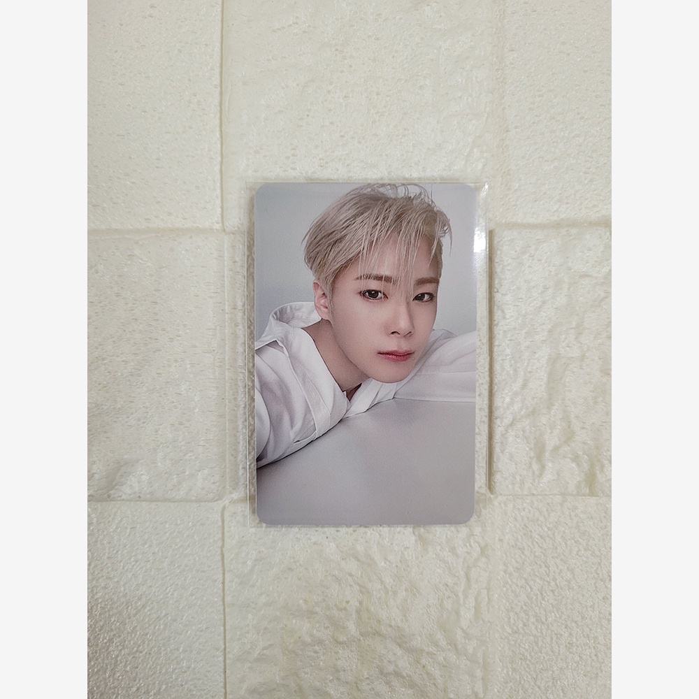 ムンビン　SWITCH ON ASTRO 9th Mini Álbum - SWITCH ON [MOONBIN PHOTOCARD] | Shopee Brasil