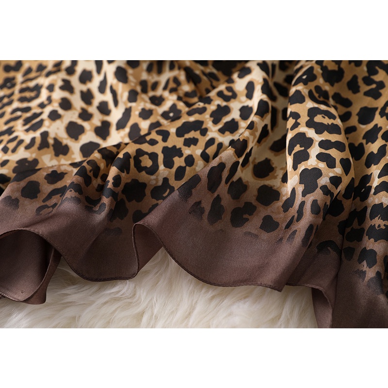 Cachecol / Xale / Lenço Feminino De Seda Com Estampa De Leopardo