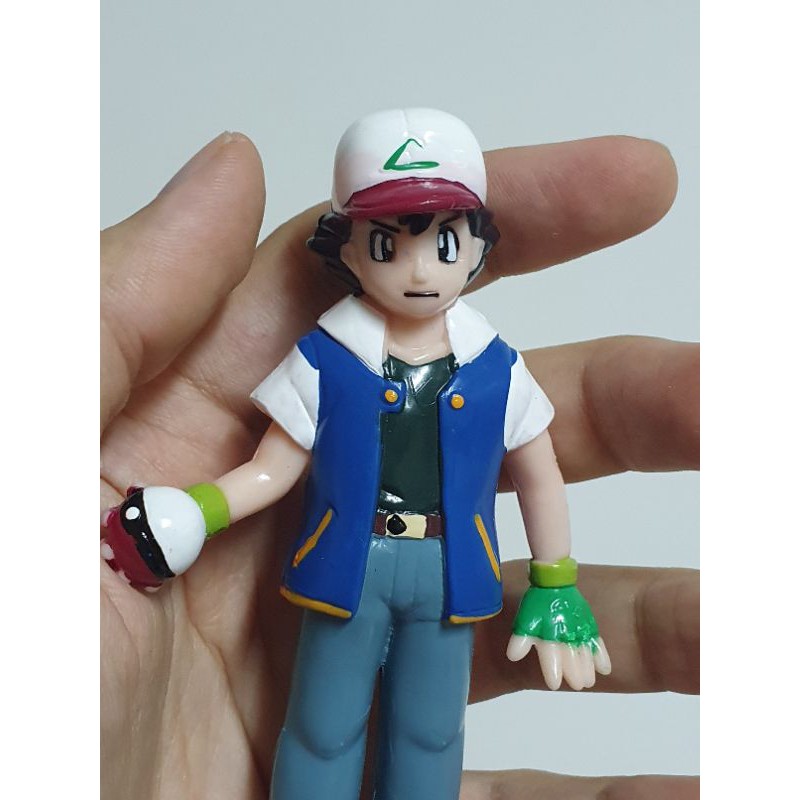 Boneco Pokémon XY Treinador Pokémon Ash F14 - Tomy - Boneco Pokémon -  Magazine Luiza