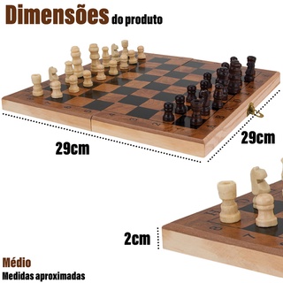 Amigos De Xadrez E Jogos De Tabuleiro Em Mesa De Madeira Para Movimentos  Estratégicos, Convencidos Ou Táticos, Em Casa. Grupo Sêni Foto de Stock -  Imagem de casa, povos: 272930576