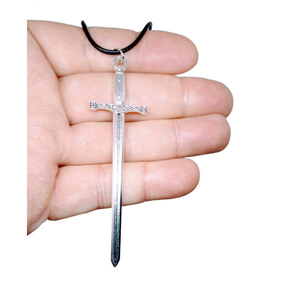colar espada grande medieval cruzadas