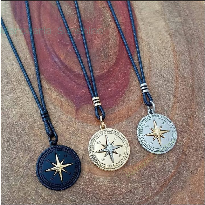 Colar Masculino e Feminino Cordão com Pingente de Bússola / Ideal para dar de presente ou Lembrança Unissex sem Gênero