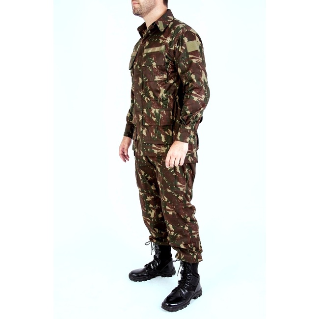 Roupa store camuflada preta