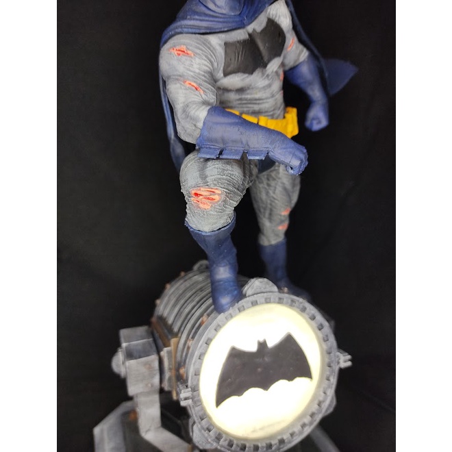 Estátua Batman 1/8 frank miller batsinal action figure