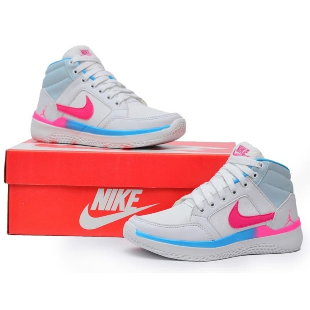 Tênis nike best sale cano alto feminino