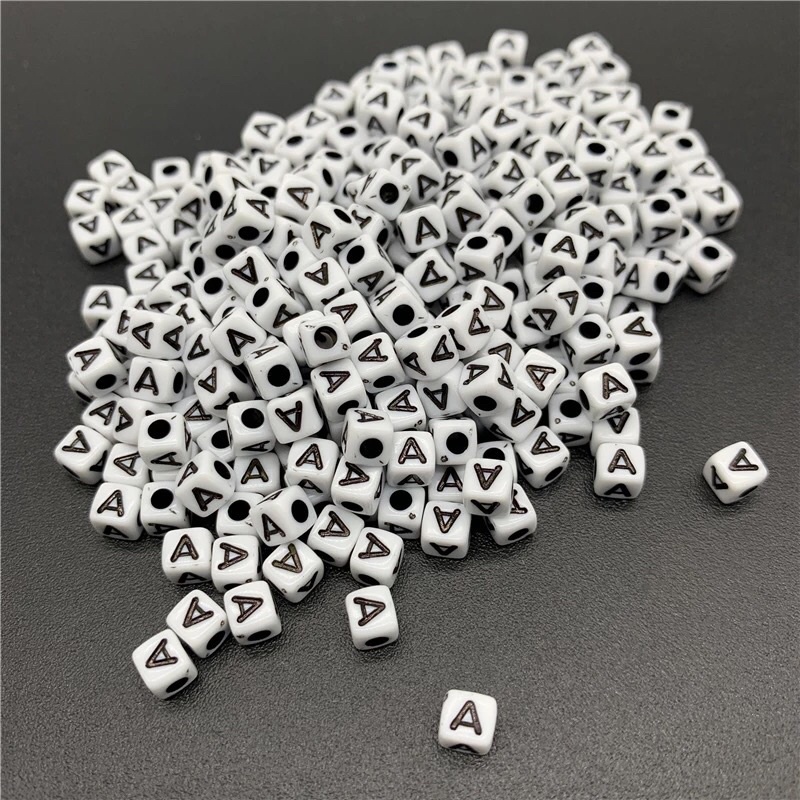 100 Mini Miçangas Letras Letrinhas Alfabeto Infantil 4mm | Shopee Brasil